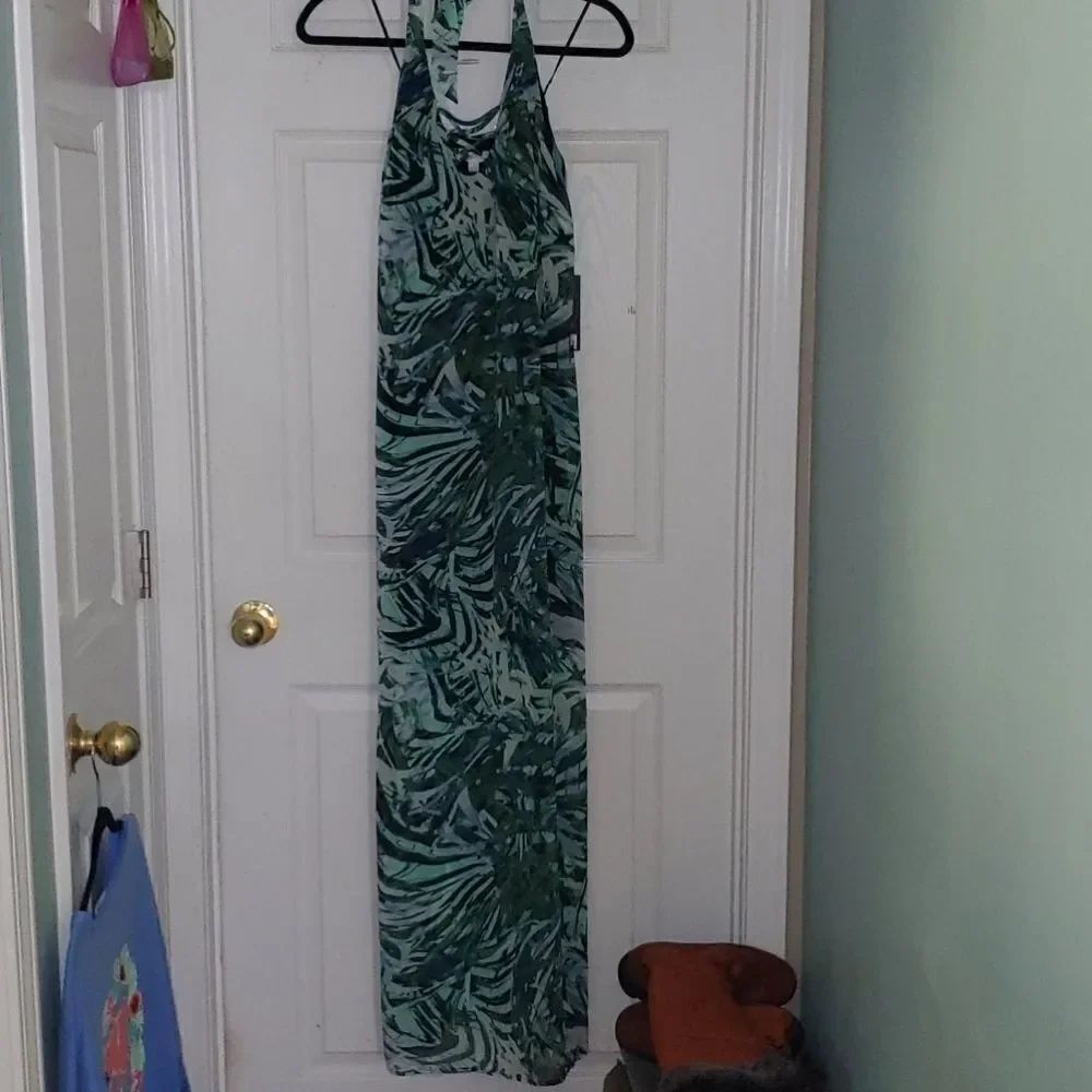 Jennifer Lopez Palm Paradise sleeveless dress